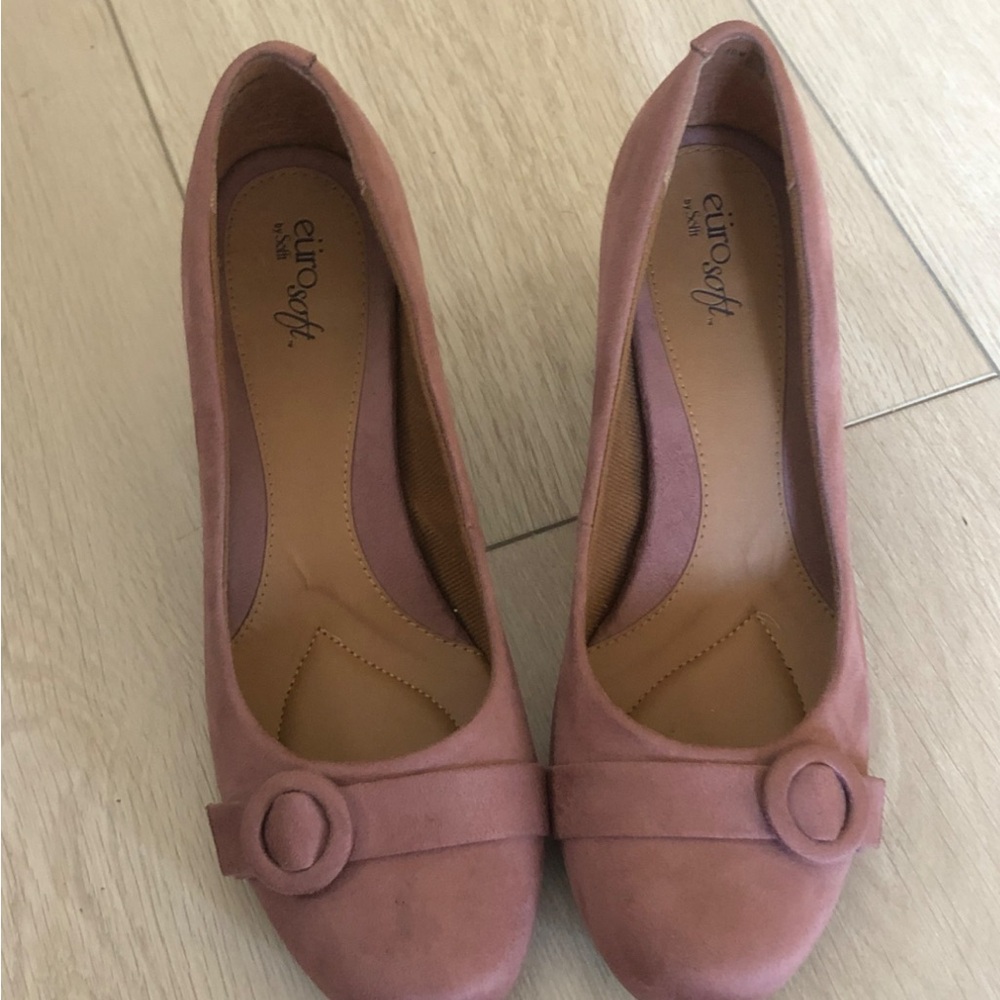Eurosoft Mauve Heels with Button Detail